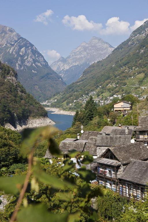 Hotel Al Lago Vogorno Экстерьер фото